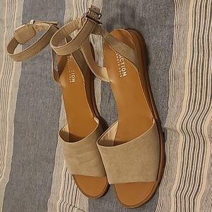 Kenneth Cole sandals Beige